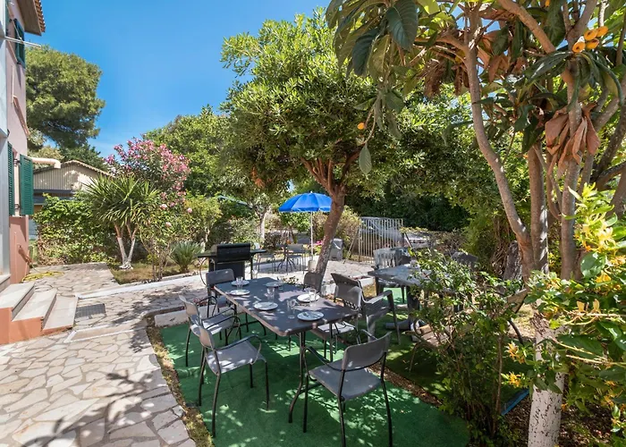 Giorgos House First Floor Casa de Férias *