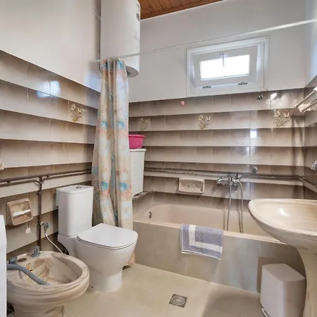 Giorgos House First Floor